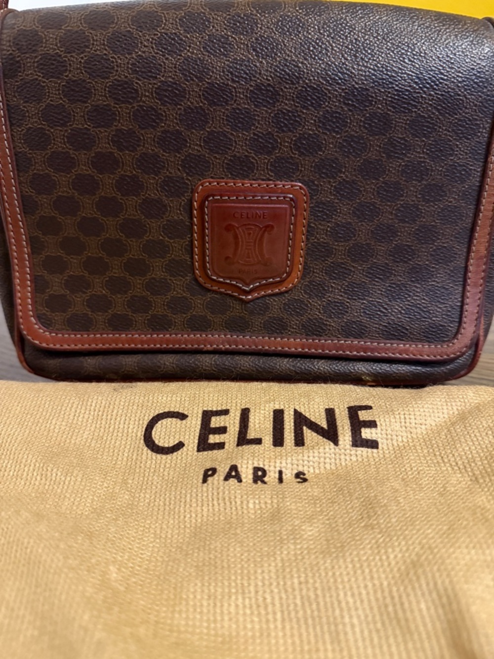 Celine Vintage Macadam Leather Flap Crossbody bag w/ Triomphe Logo Patch w/ COA - Picture 2 of 15